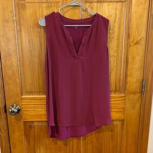 LOFT Sleeveless V-Neck Camisole in Wine